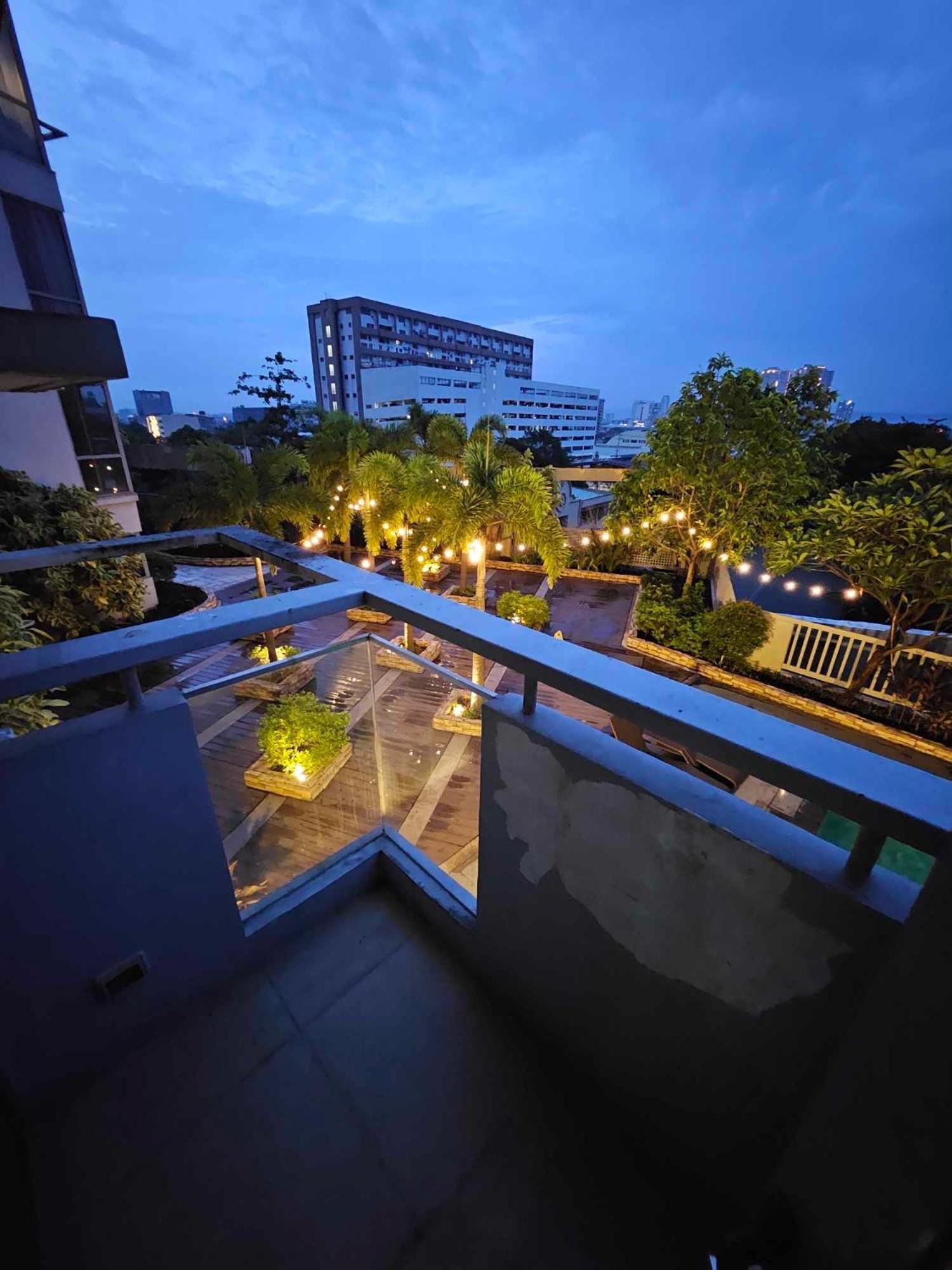 Cubao Manhattan Heights Unit 5A Tower C Quezon City Ngoại thất bức ảnh