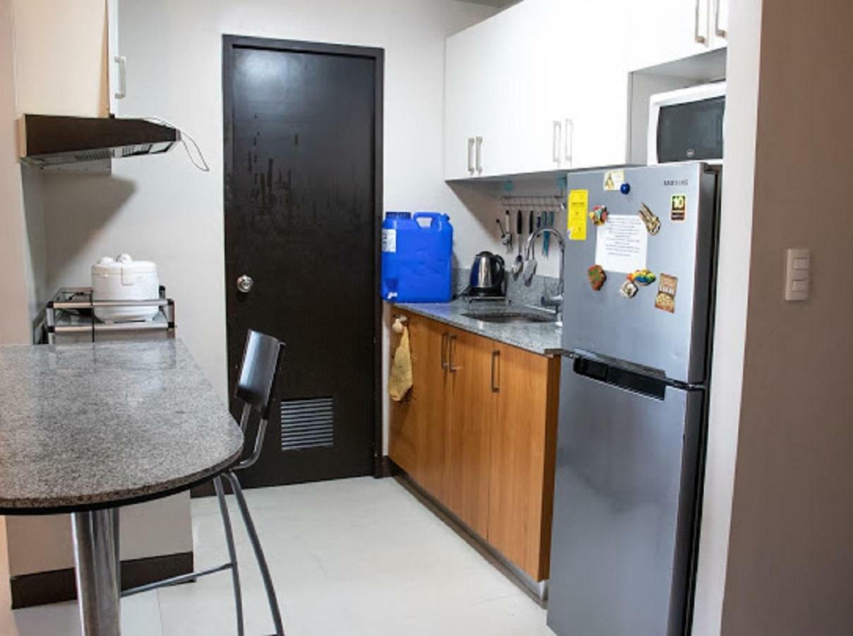 Cubao Manhattan Heights Unit 5A Tower C Quezon City Ngoại thất bức ảnh