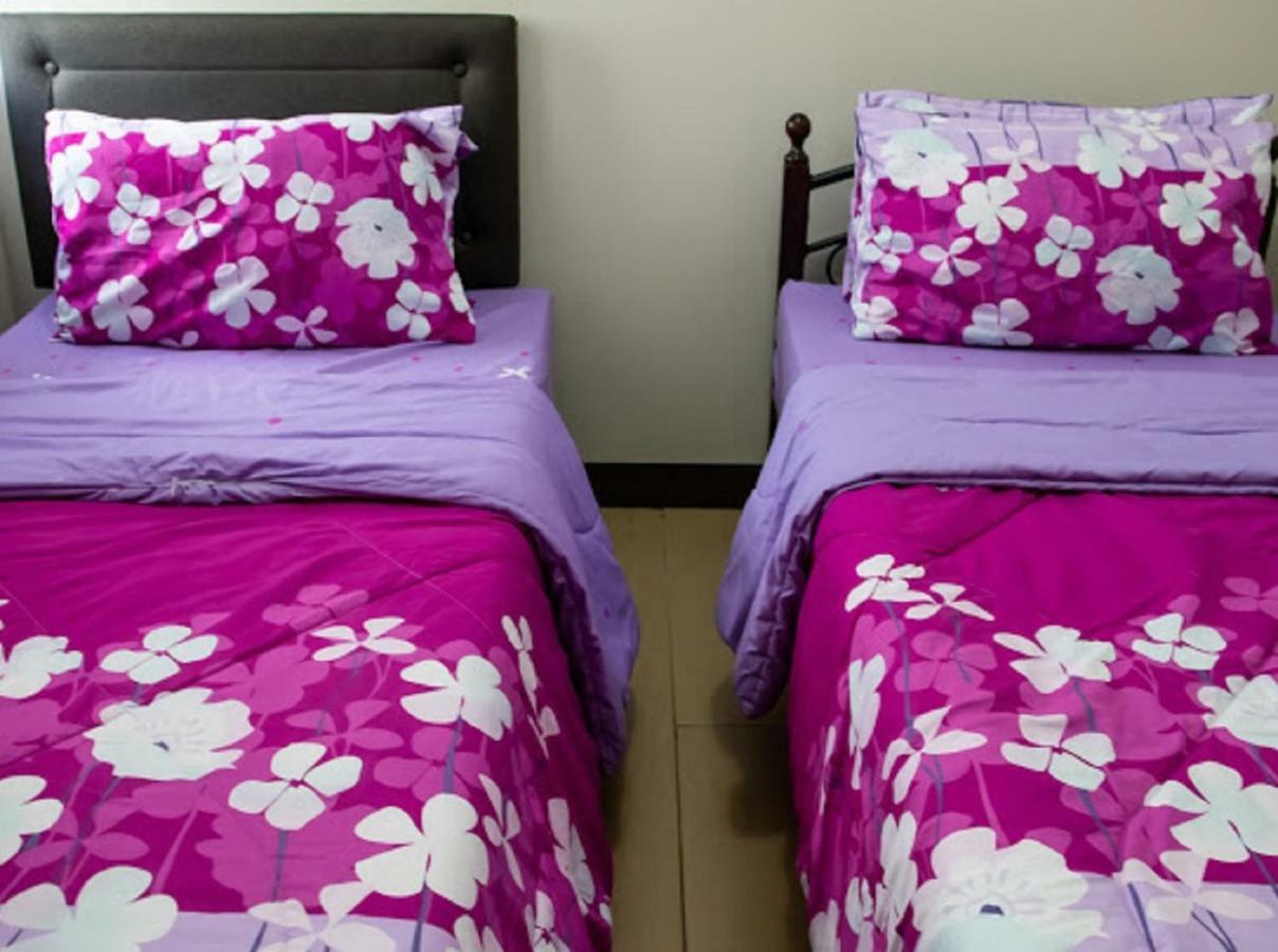 Cubao Manhattan Heights Unit 5A Tower C Quezon City Ngoại thất bức ảnh